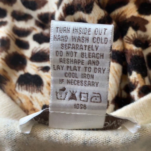 Draper's & Damon's 2 pc Petite Tank Cardigan Sweater Set - Picture 9 of 9